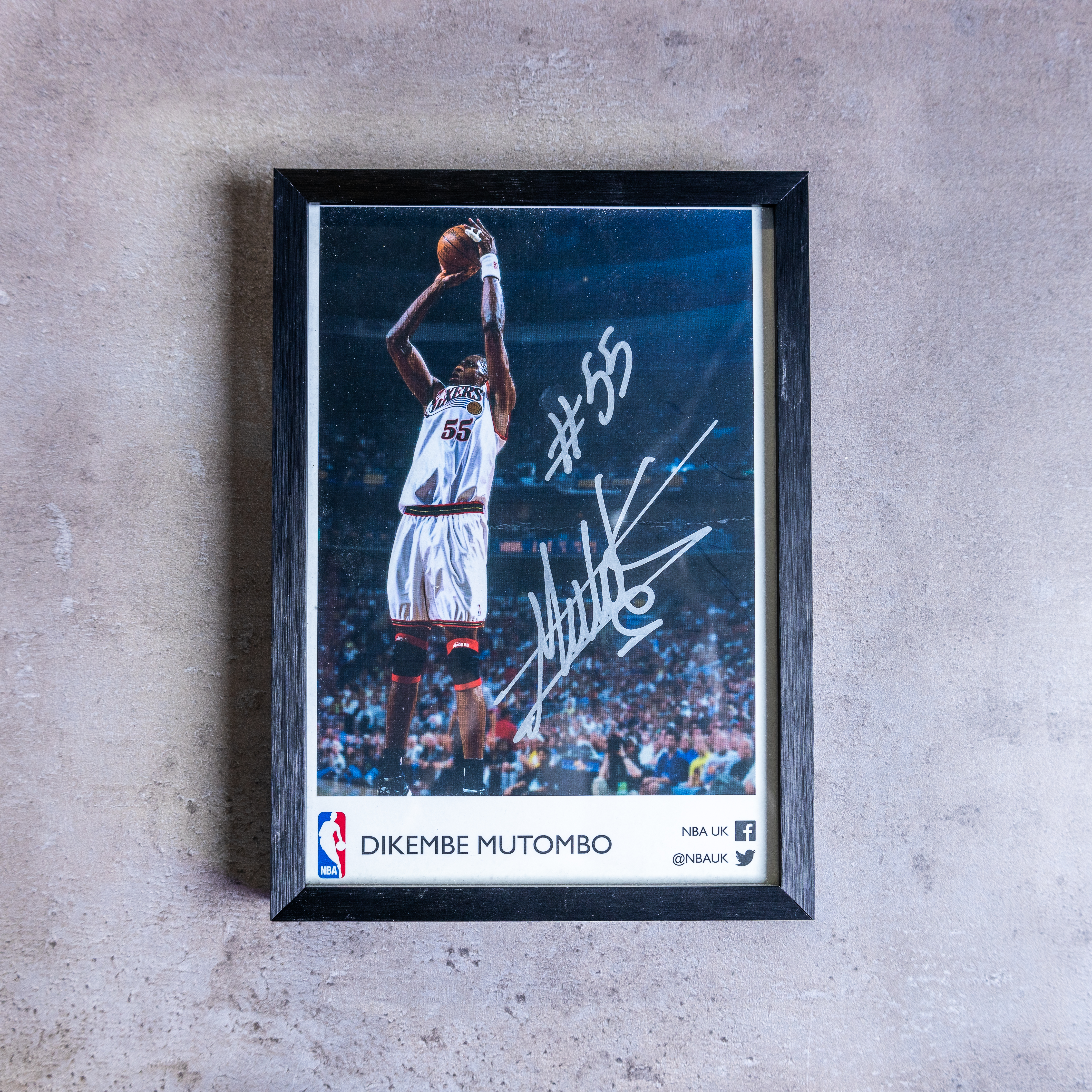 imoodini-Dikembe Mutombo Signed NBA Official Photograph