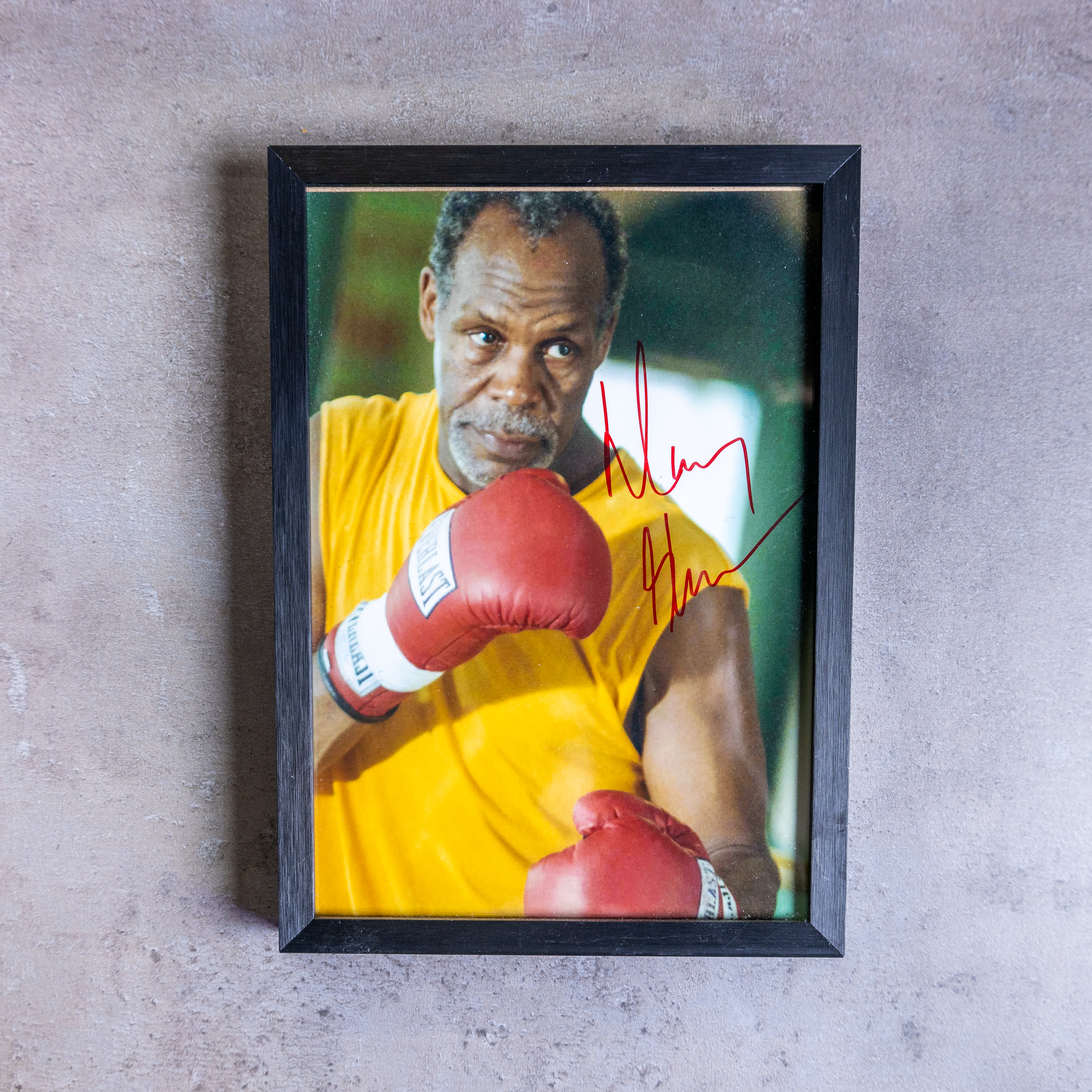 imoodini-Danny Glover Signed Boxing Image with Certificate of Authenticity