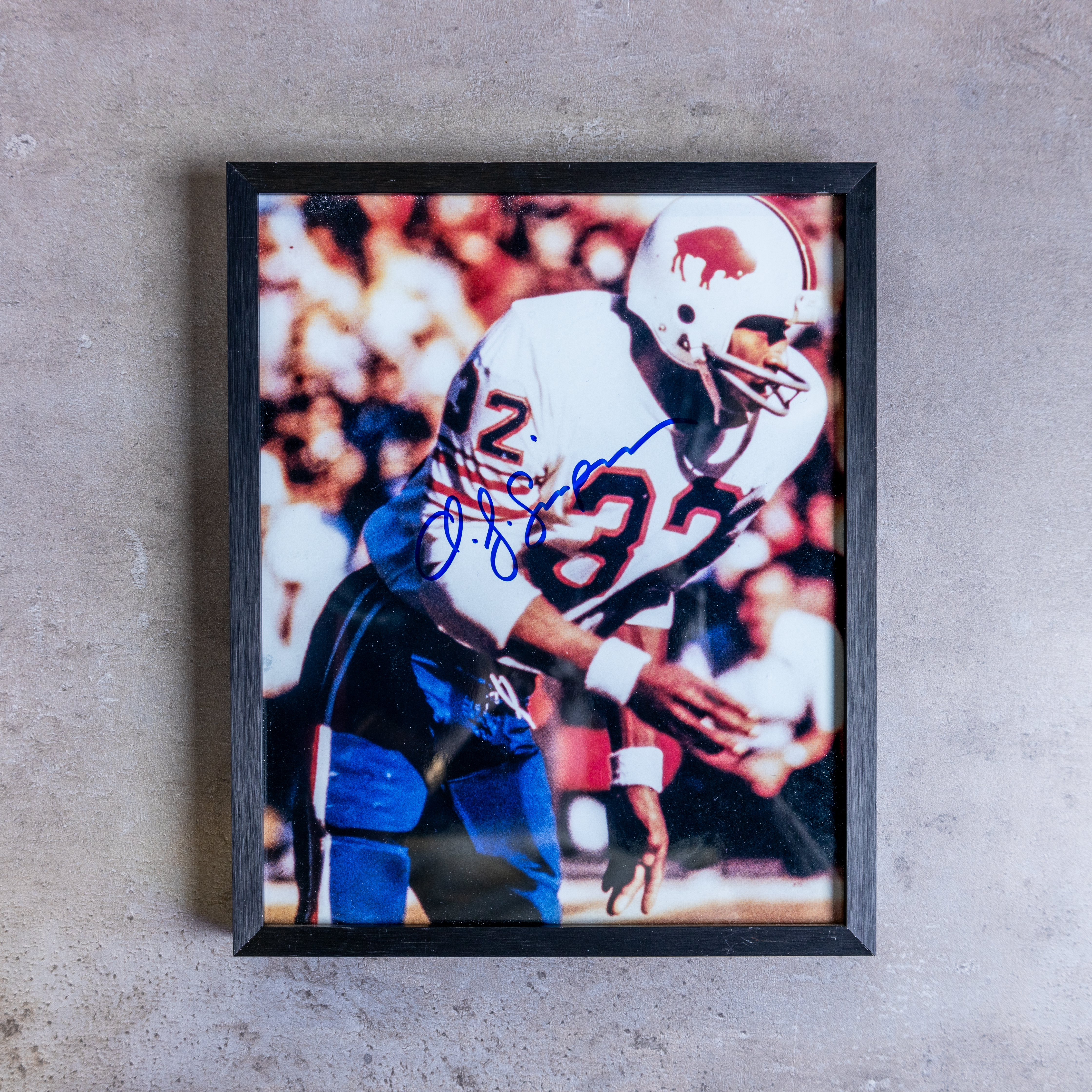 imoodini-OJ Simpson Signed Image Buffalo Bills